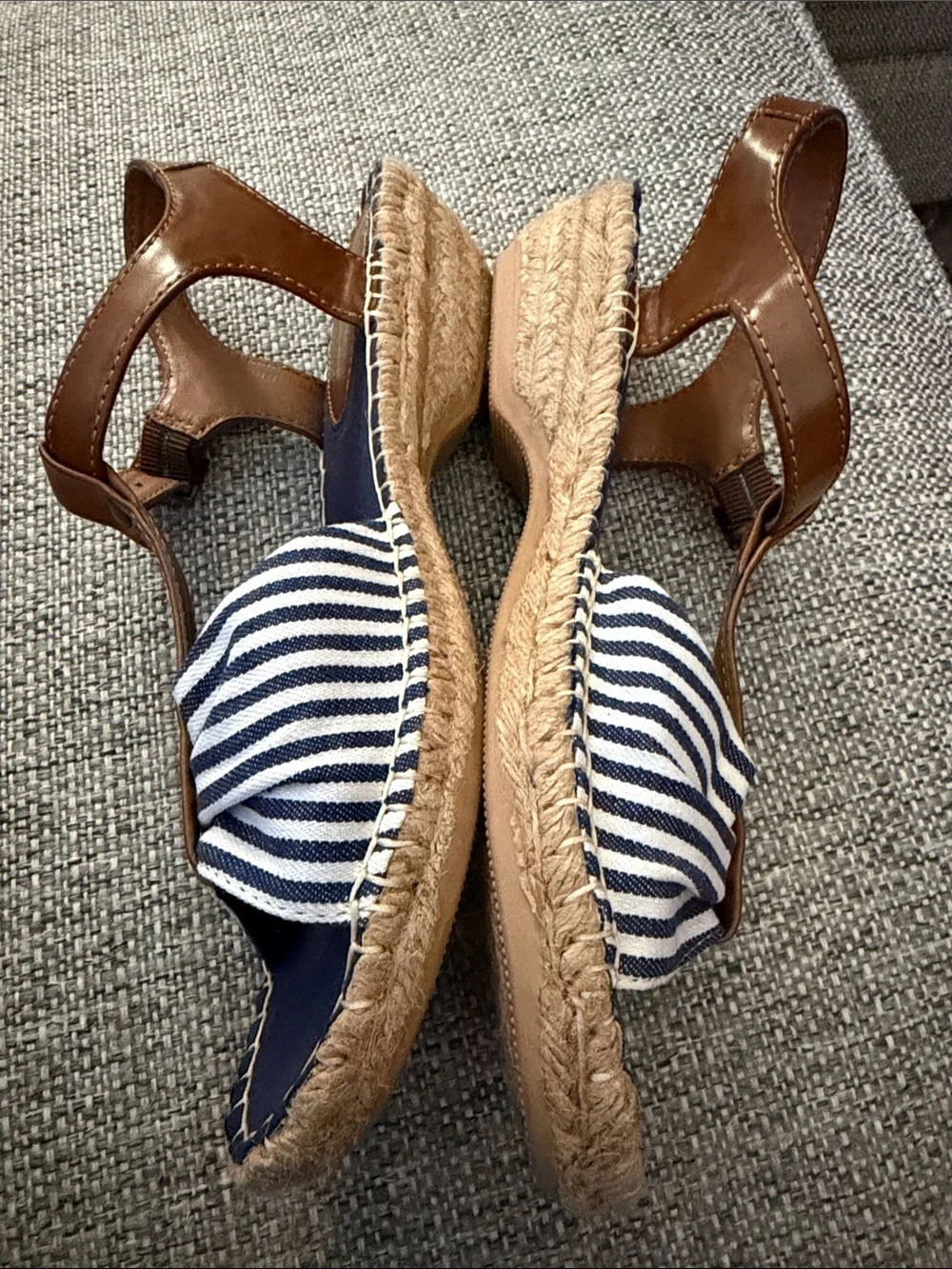 NEW Cliffs by White Mountain Nautical Navy/White T-Strap Espadrille Sandal 10